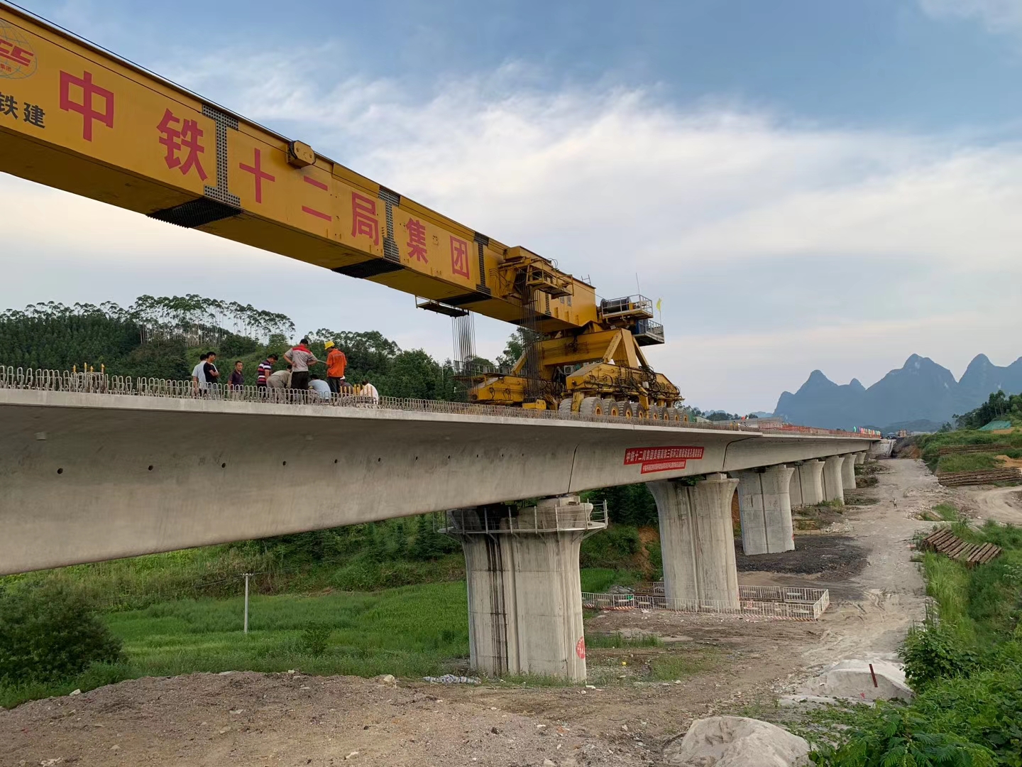 柳州预应力加固在公路桥梁施工应用
